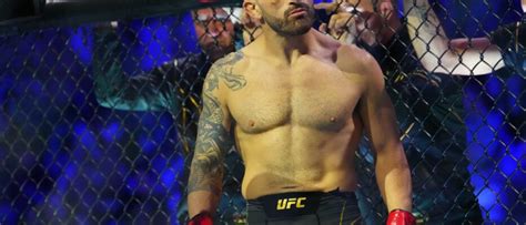 UFC Champion Alexander Volkanovski Eyes Risk and Reward in Swift ...