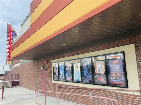 Cinemark Movies 16 in Grand Prairie, TX - Cinema Treasures