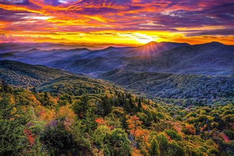 10 Best Places To See Fall Colors In The Smoky Mountains In