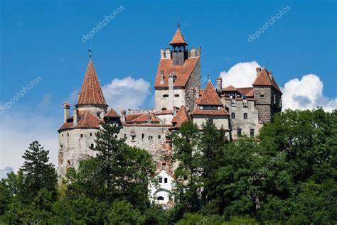 Bran Castle, Romania — Stock Photo © dinosmichail #20013479