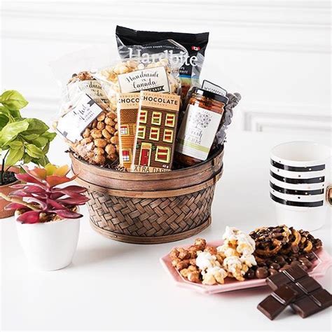 Gourmet Food Gift Baskets | Baskits - Delivery Canada & US | Gourmet ...