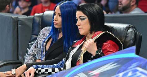 5 Reasons Why Sasha Banks & Bayley Should Feud (& 5 Reasons They Should Stay Friends)