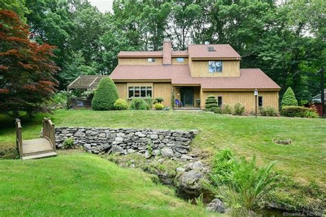 Burlington, CT Real Estate - Burlington Homes for Sale | realtor.com®