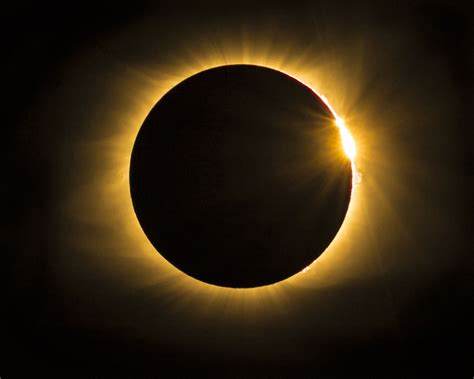 Annual Solar Eclipse - Goulding´s Monument Valley