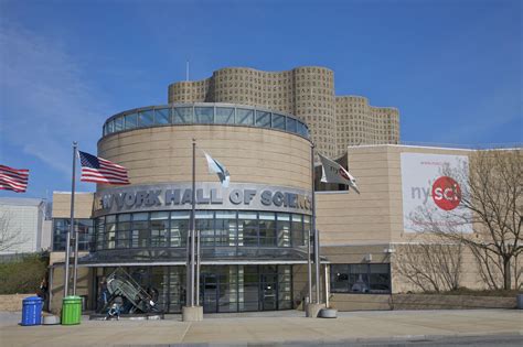 New York Hall of Science in Flushing Meadows: Review