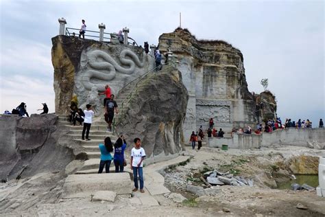 Tebing Breksi Jogja - Dari Penambangan Kapur Hingga Jadi Atraksi Wisata