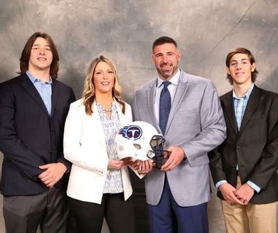 Mike Vrabel is Married to Wife: Jen Vrabel. Kids - wifebio.com