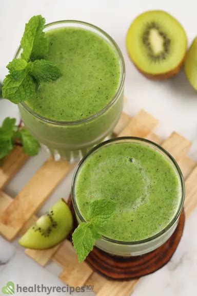 Kiwi Smoothie Recipe: A Simple and Healthy Drink for Hot Summer Day