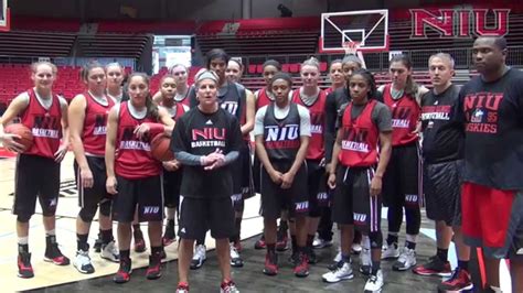 NIU Women's Basketball #Layup4Lauren - YouTube