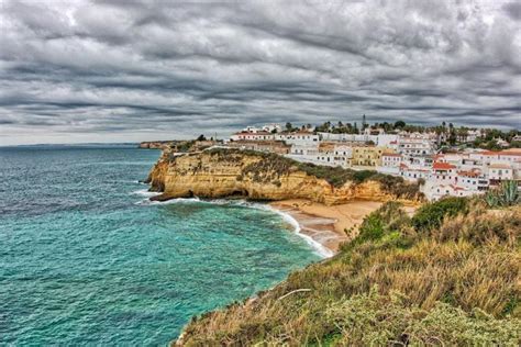 Hotel Baia Cristal Beach & Spa Resort Carvoeiro. Oportunidades de última hora com Agoda na Internet.