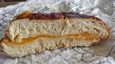 Review: Wawa - 3 Cheese Pretzel Melt