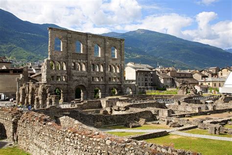 Roman Aosta: Roman ruins in the Aosta Valley - Italia.it