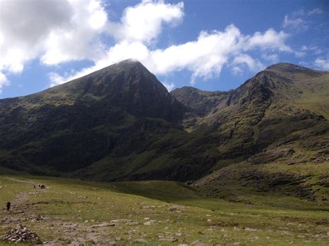 Ring of the Reeks Cycle, MacGillycuddy Reeks Loop Route, Kerry, Ireland ...