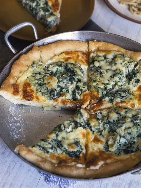 Spinach Pizza Recipe | Amiable Foods