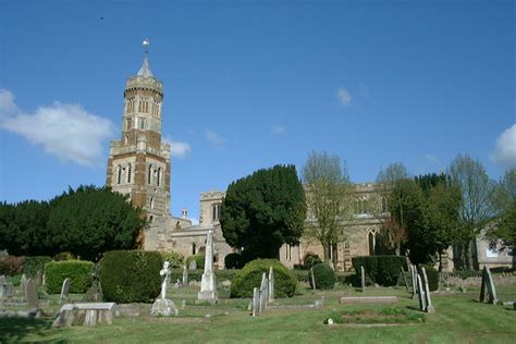 St Peter's church, Irthlingborough © Dave Kelly :: Geograph Britain and ...