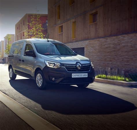 The Renault Express Van: A Masterclass in Loading Efficiency - Observer Dubai