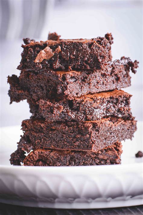 The Ultimate Gooey Chocolate Brownie Recipe - Chefs Binge