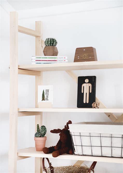 DIY Wood Bookshelf - The Merrythought