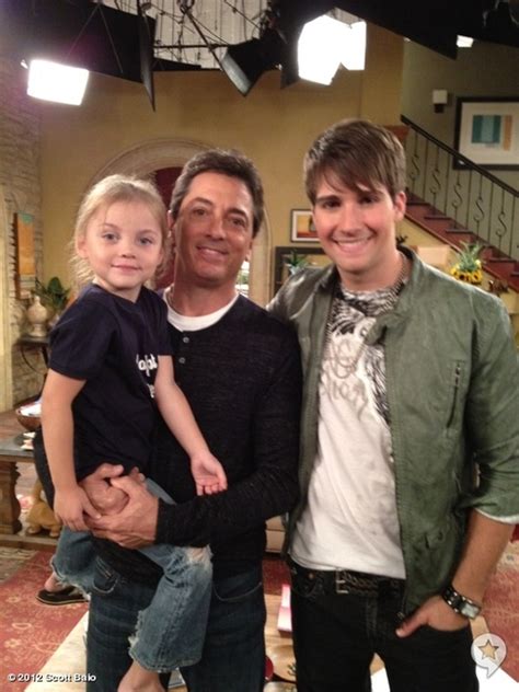 Ryan Newman New Disney Series : See Dad Run Promo Pics - Ryan Newman ...