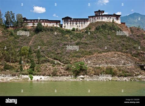 Wangdue phodrang dzong hi-res stock photography and images - Alamy