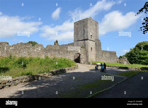 Mugdock Castle in Mugdock country park, stronghold of the Clan Graham ...