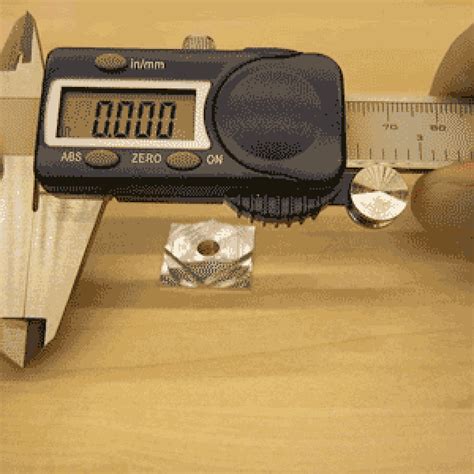 How to Use Your Digital Calipers: 7 Tips — Skill Builder | Make: | Digital calipers, Digital ...