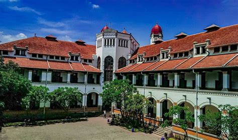 Lawang Sewu, Saksi Bisu Perjuangan Pahlawan Indonesia di Semarang Jawa ...