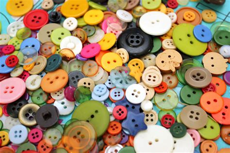 Button Art Kids Craft: How to Make a Button Art Tree