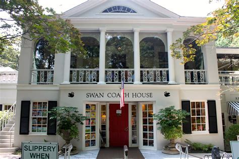 Classic Eats: Swan Coach House - This Is My South