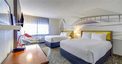 St. Louis Airport Hotel from $40. St. Louis Hotel Deals & Reviews - KAYAK