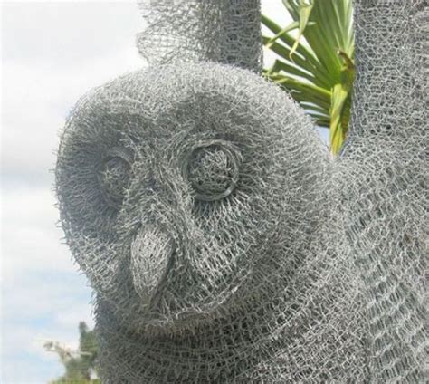 Chicken Wire Art | Chicken wire art, Chicken wire sculpture, Wire art