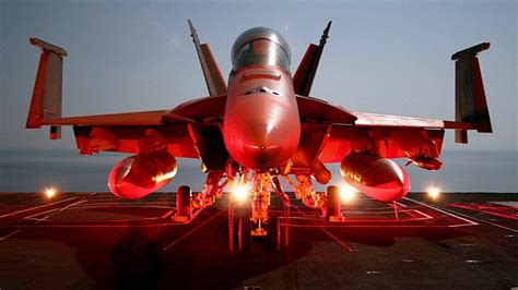 F/A-18 Super Hornet: Ready to Serve on India's New Aircraft Carrier ...