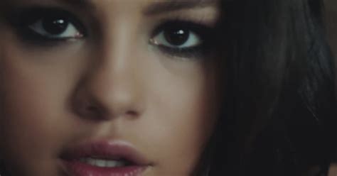 Selena Gomez - Good For You Dinle | İzlesene.com