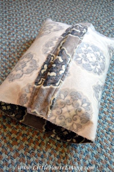 15 Minute DIY Pillow Covers - Easy Slip On Covers - Little House Living