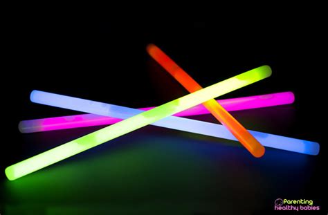 21 Fun Things to Do with Glow Sticks