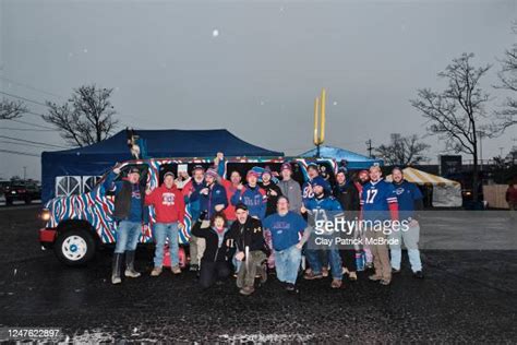 Buffalo Bills Mafia Photos and Premium High Res Pictures - Getty Images