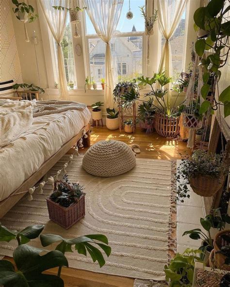 55+ Plant Decor Ideas For A Vibrant Home in 2021 | Aesthetic bedroom, Home decor bedroom ...