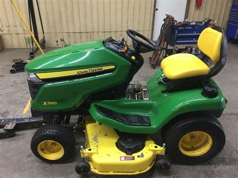 John Deere X390 Lawn Mower