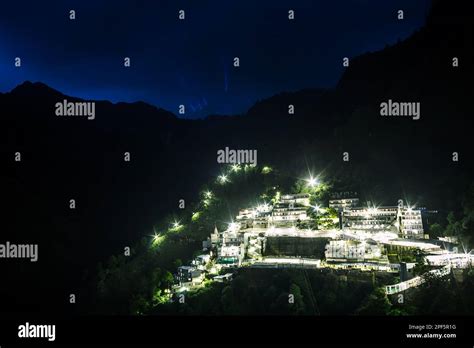 Vaishno devi temple in Jammu, India Stock Photo - Alamy