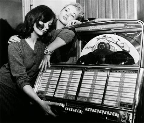 Instant Views [o.] Jukebox (1889 - 1962) - C o c o s s e