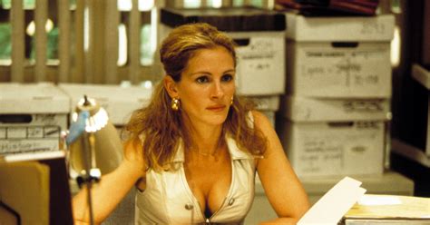 Julia Roberts, Erin Brockovich | 21 Actors Who Won Oscars For Playing ...