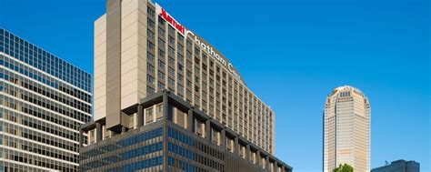 Hotels near Heinz Field | Pittsburgh Marriott City Center