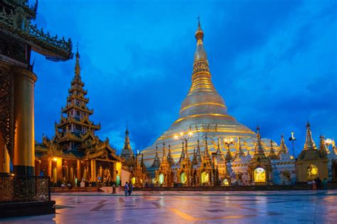 Shwedagon Pagoda at Night - Stunning Photos | Sidecar Photo