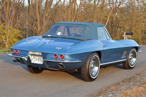 1967 Corvette Roadster - Marina Blue | Chevrolet corvette, Corvette america, Classic corvette