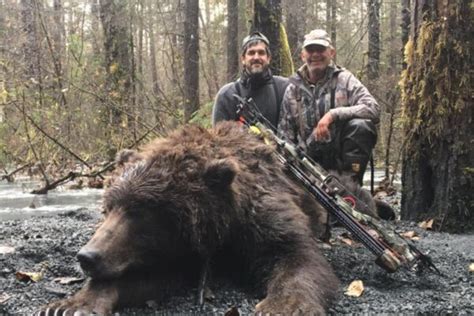 Brown Bear Hunts and Outfitters » Outdoors International