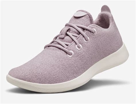 Allbirds Claim to Be 'World's Most Comfortable Shoes' | Entertainment Tonight