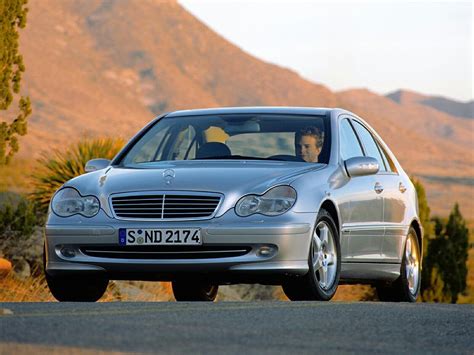 2004 Mercedes C-Class Review - Gallery - Top Speed