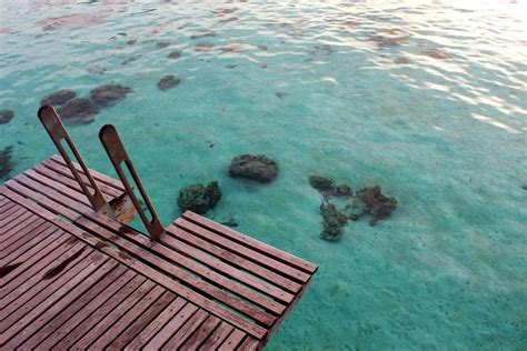 7 Best Moorea Beaches To Explore In 2024 - Mike & Laura Travel