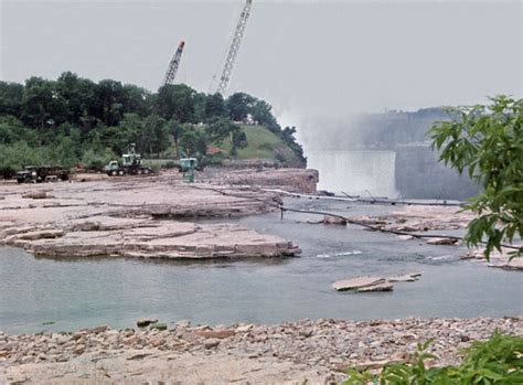 Niagara Falls Dry 1969 (3) | William (Bill) Bryan | Flickr