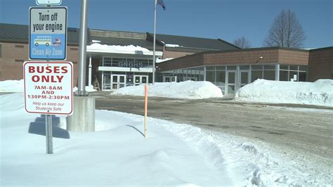 Students return to Gray-New Gloucester High School after bomb threat | newscentermaine.com